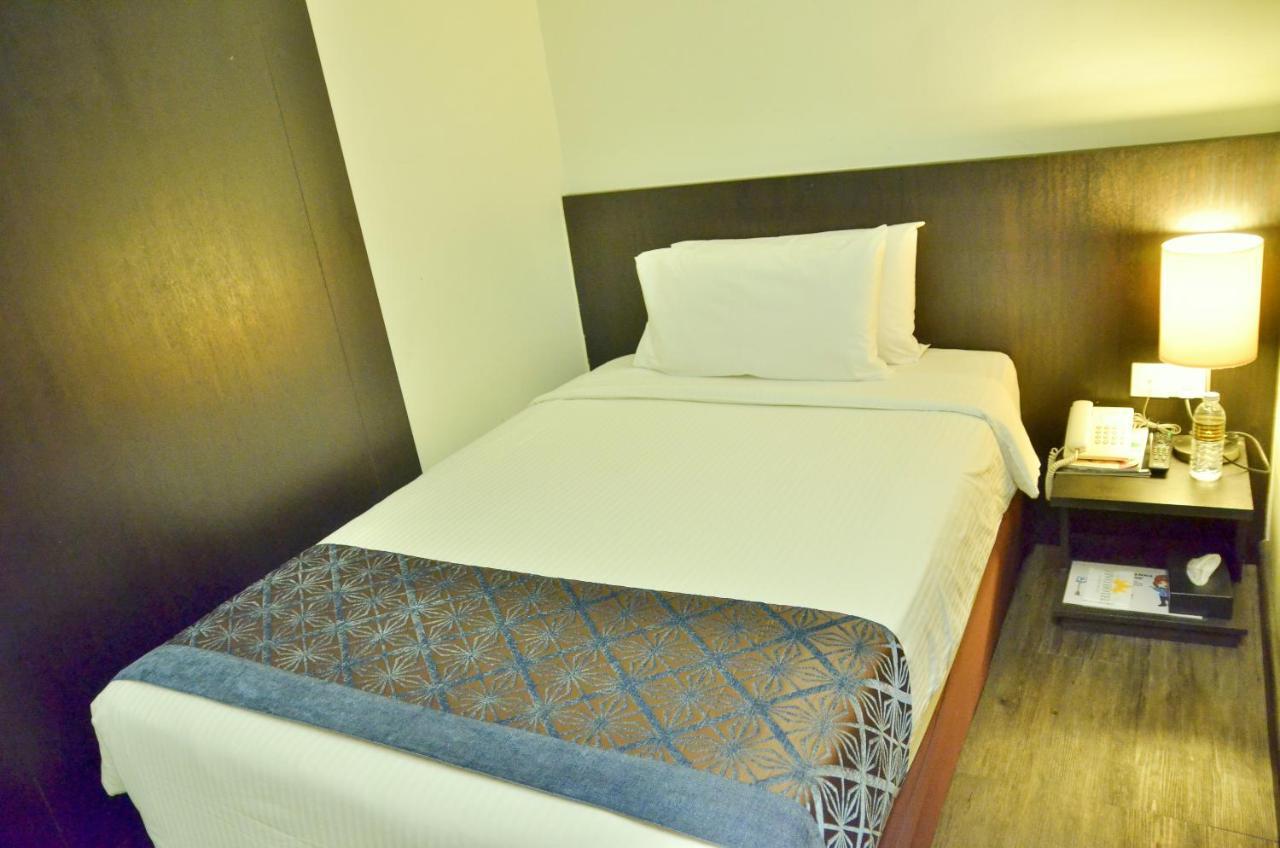 Vivo Hotel Куантан Экстерьер фото