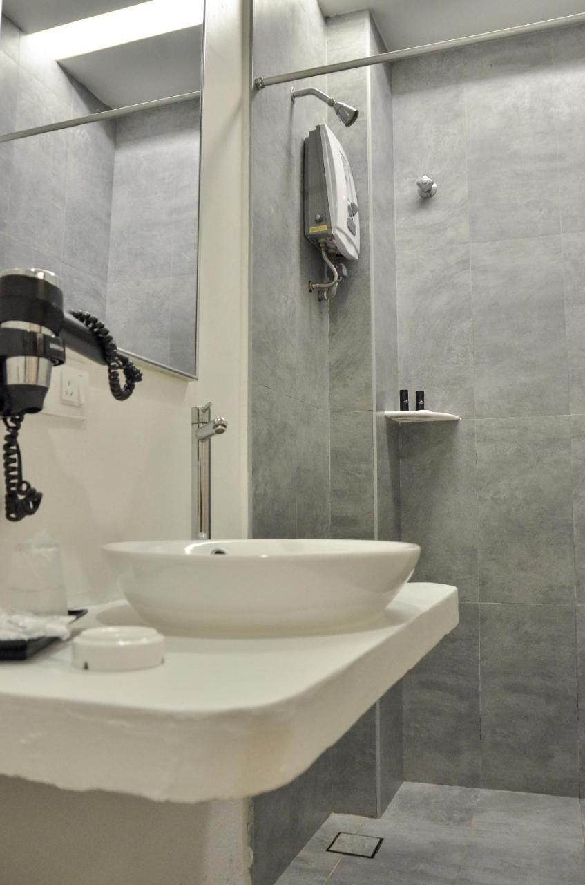 Vivo Hotel Куантан Экстерьер фото
